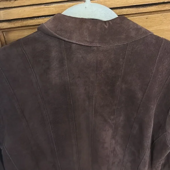 Margaret Godfrey. Women’s Chocolate Suede Blazer - Picture 2 of 8